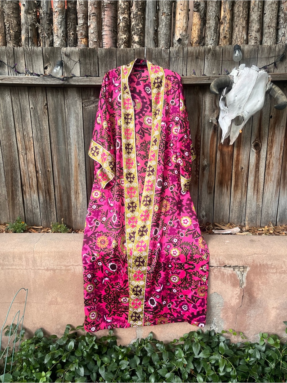 Natori Pink Floral Kimono Coat with Golden Trim | Short Sleeve Duster